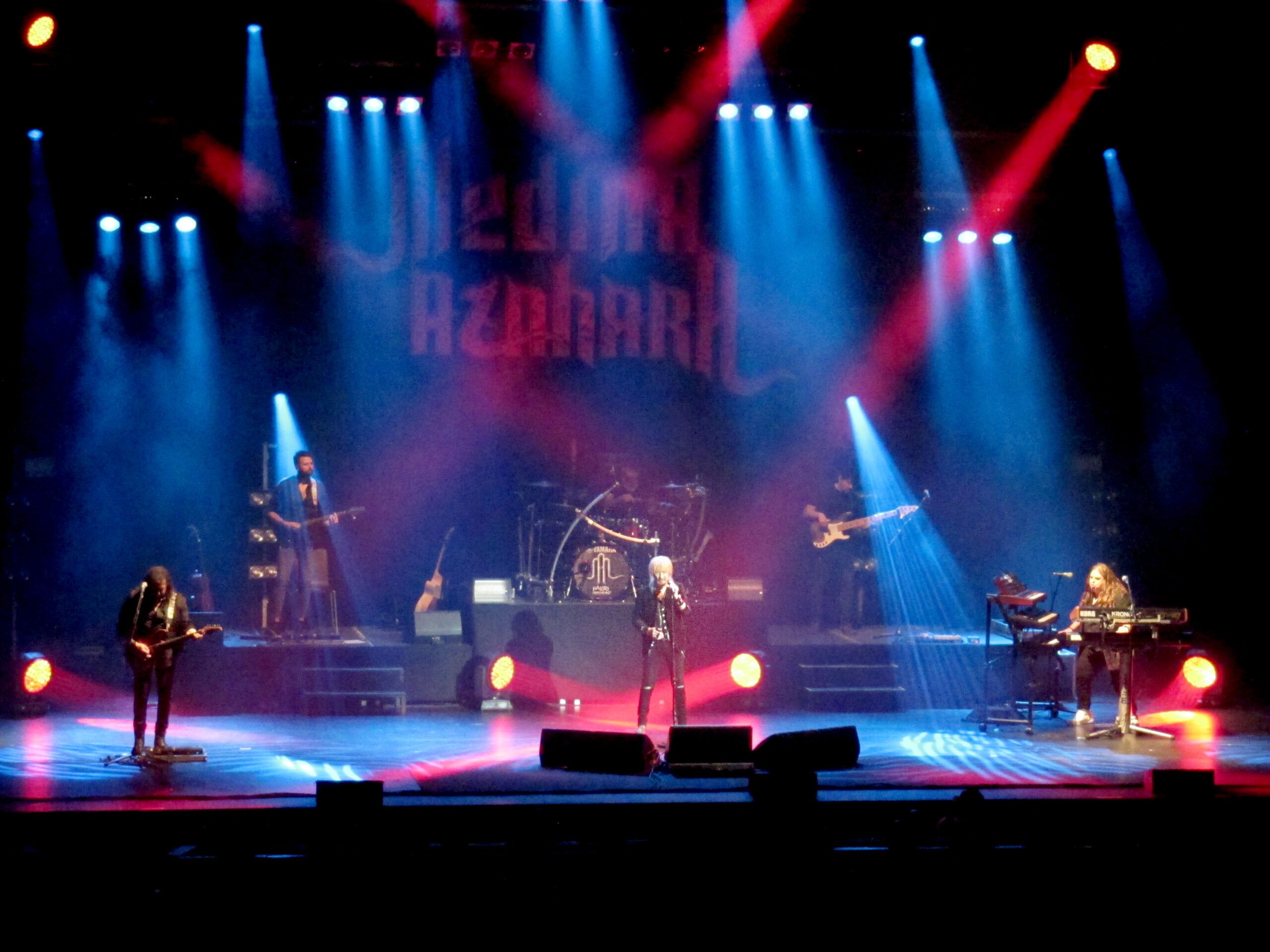 Medina Azahara en concierto en Sevilla, durante la gira del disco "Llegó el día" con temas de Triana.