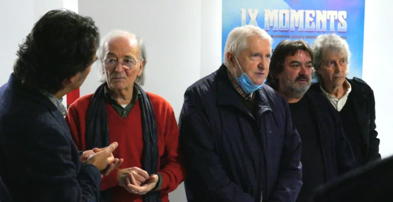 Pedro Ricardo Miño (de espaldas) conversa con Gualberto, junto a Mane, Ricardo Miño y Antonio Smash.