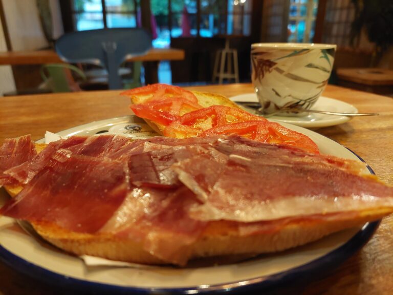 El clásico desayuno "lo de siempre" de la Baronesa.