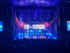 Fito y Fitipaldis durante el concierto del viernes 20 de marzo en Sevilla.